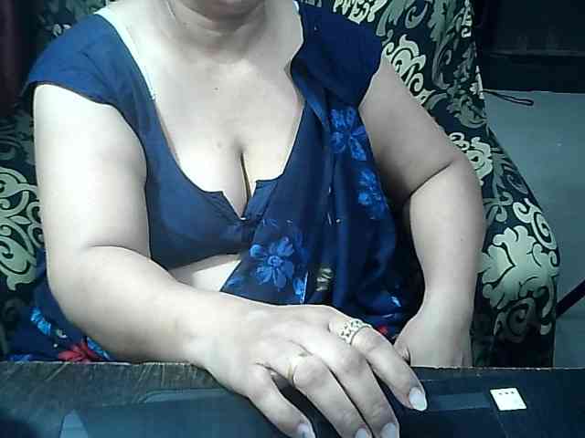 Indianbhabhimilf40 webcam