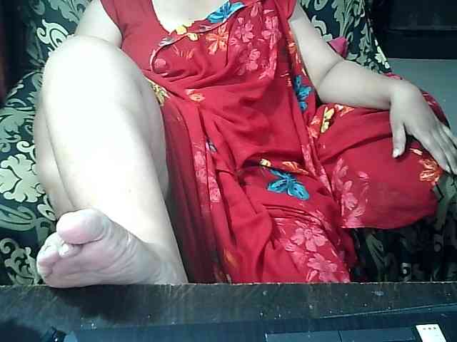 Indianbhabhimilf40 webcam