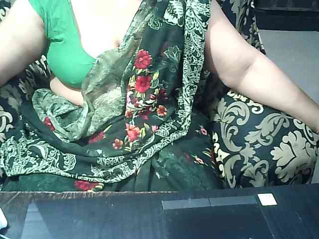 Indianbhabhimilf40 webcam