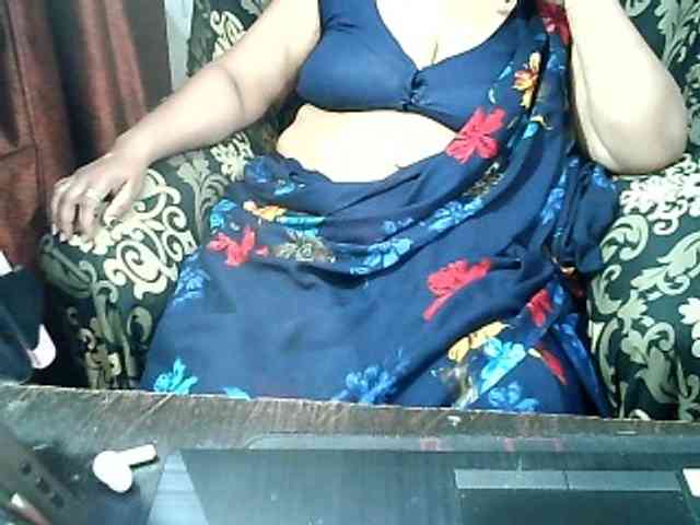 Indianbhabhimilf40 webcam