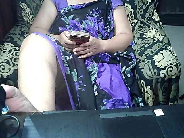 Indianbhabhimilf40 webcam