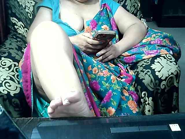 Indianbhabhimilf40 webcam