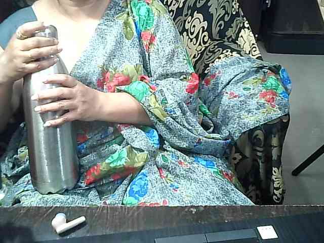 Indianbhabhimilf40 webcam