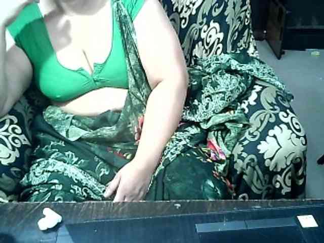 Indianbhabhimilf40 webcam