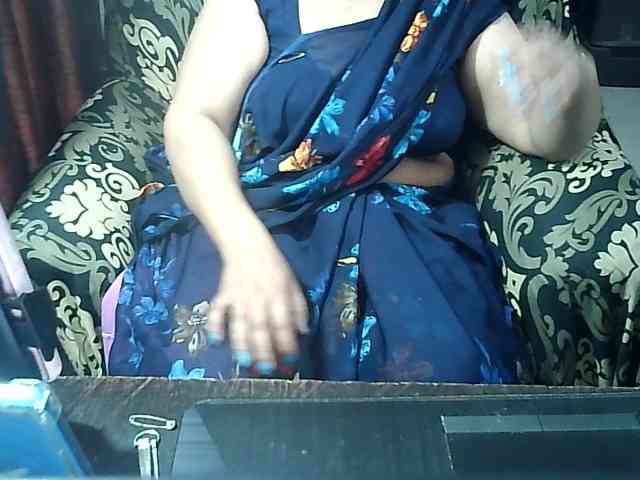 Indianbhabhimilf40 webcam