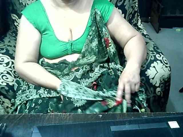 Indianbhabhimilf40 webcam