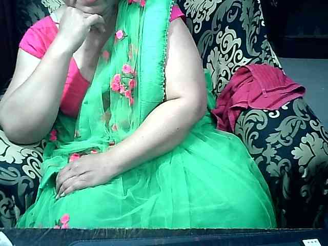 Indianbhabhimilf40 webcam