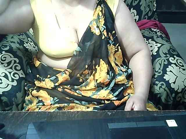 Indianbhabhimilf40 webcam