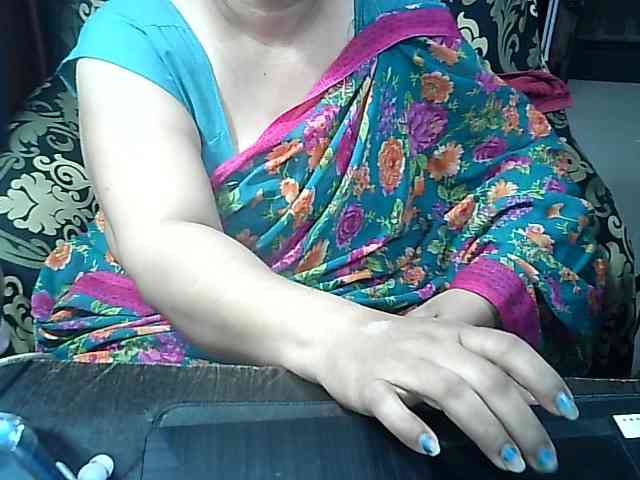 Indianbhabhimilf40 webcam