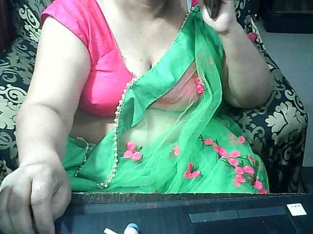 Indianbhabhimilf40 webcam