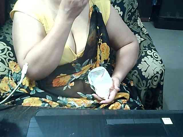 Indianbhabhimilf40 webcam