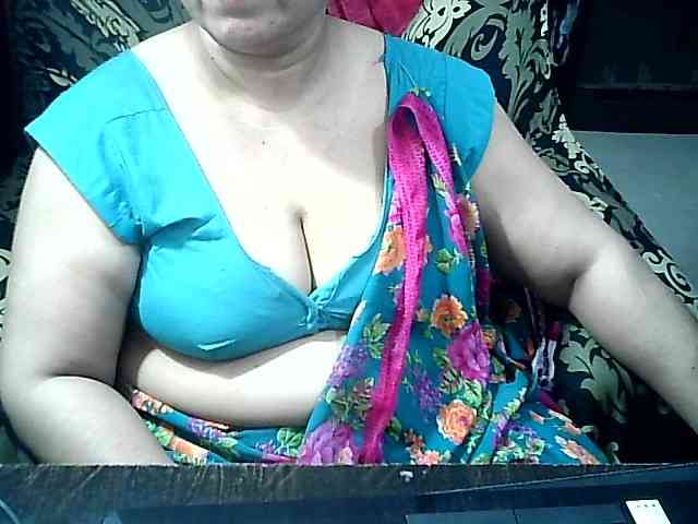 Indianbhabhimilf40 webcam
