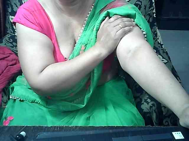 Indianbhabhimilf40 webcam