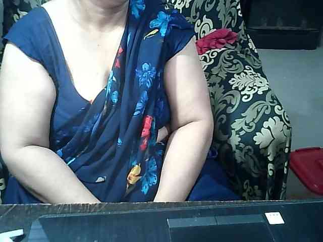 Indianbhabhimilf40 webcam
