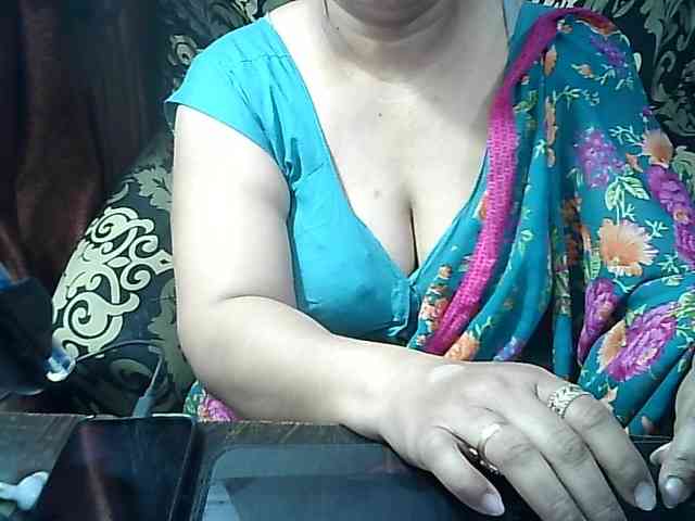 Indianbhabhimilf40 webcam