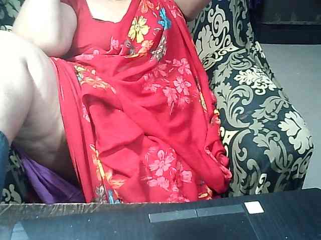 Indianbhabhimilf40 webcam
