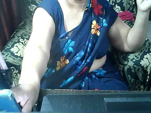 Indianbhabhimilf40 webcam