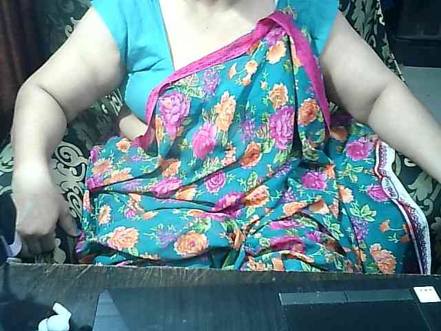 Indianbhabhimilf40 webcam
