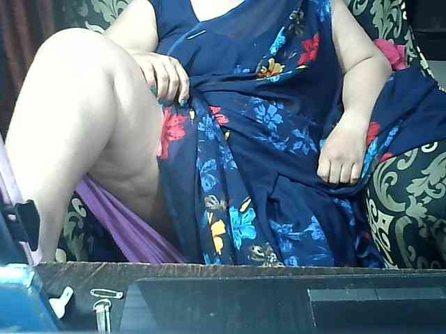 Indianbhabhimilf40 webcam