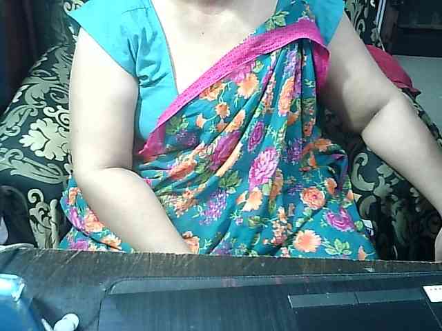 Indianbhabhimilf40 webcam
