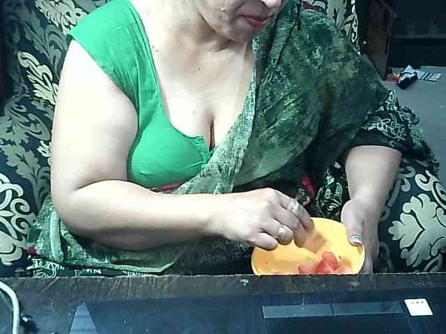 Indianbhabhimilf40 webcam