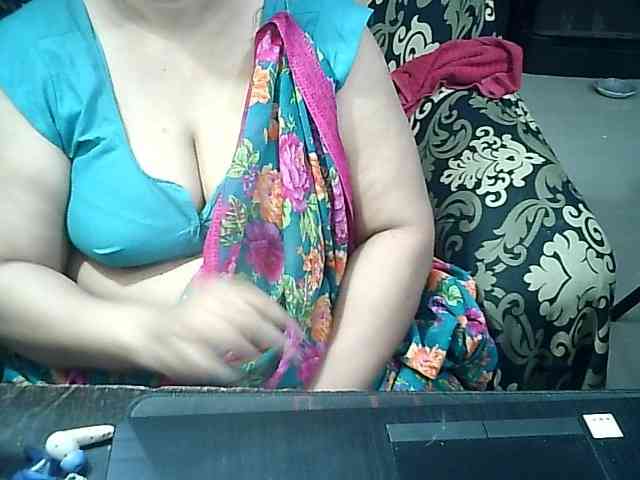 Indianbhabhimilf40 webcam