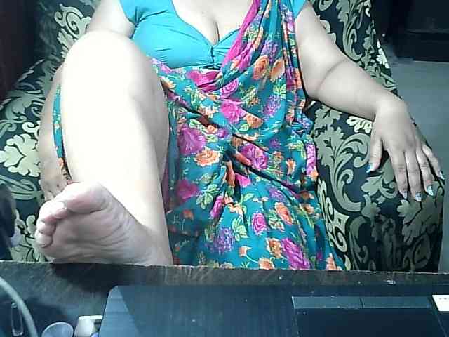 Indianbhabhimilf40 webcam