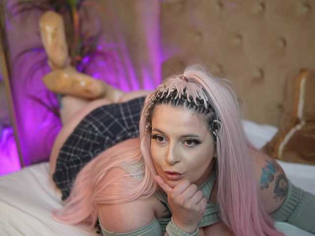 TiffanyTaboo live cam on BongaCams