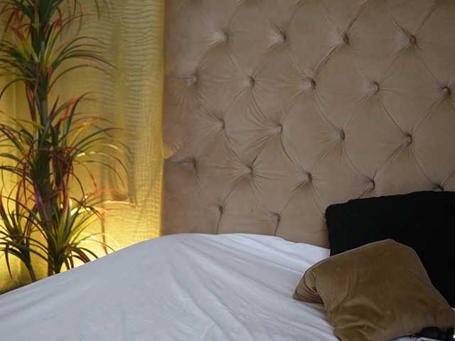 TiffanyTaboo's BongaCams show and profile