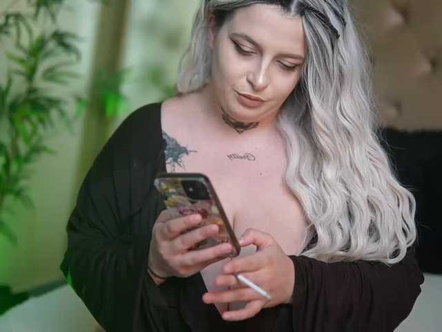 TiffanyTaboo live cam preview