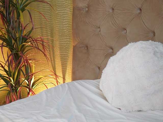 TiffanyTaboo live cam on BongaCams