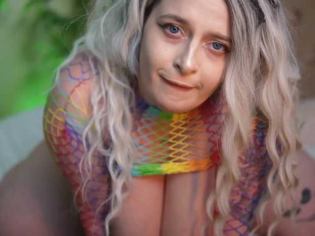 TiffanyTaboo live cam on BongaCams