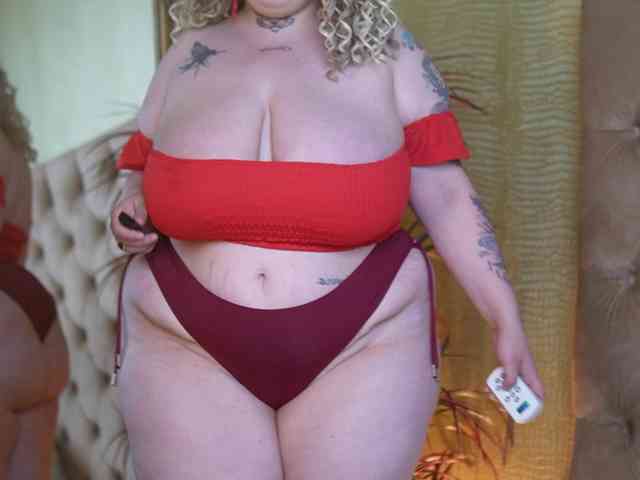 TiffanyTaboo webcam