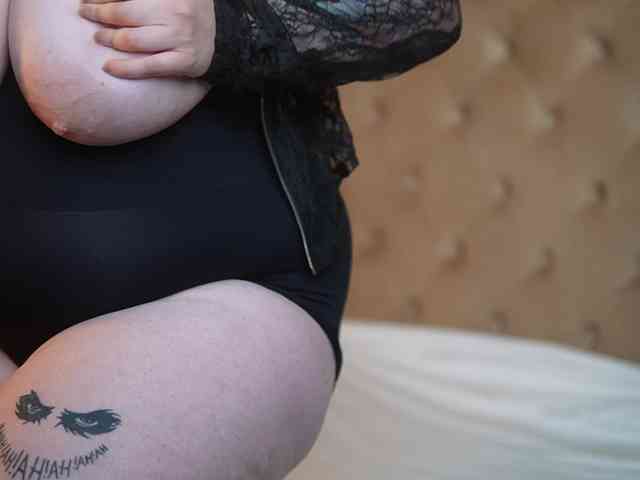 TiffanyTaboo webcam