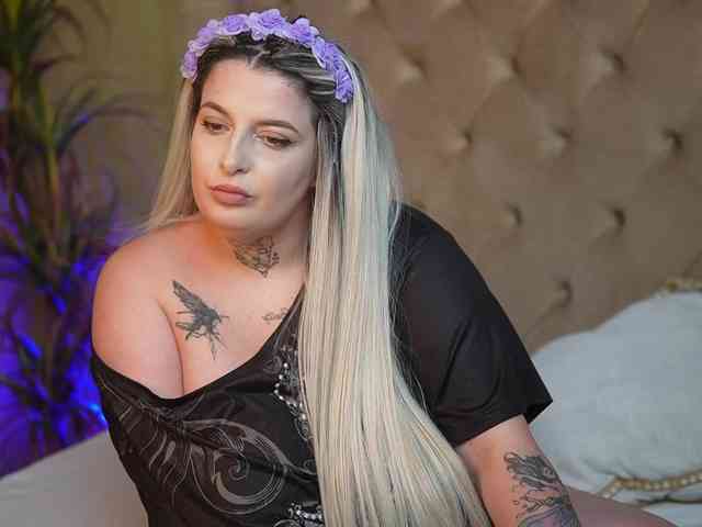 TiffanyTaboo webcam