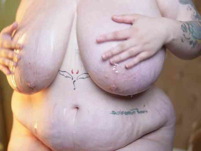 TiffanyTaboo webcam