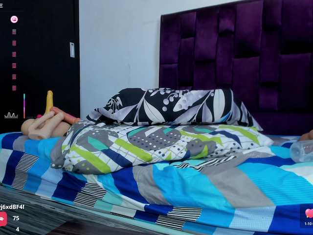 AssParadisse live cam on BongaCams