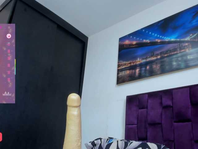 AssParadisse live cam on BongaCams