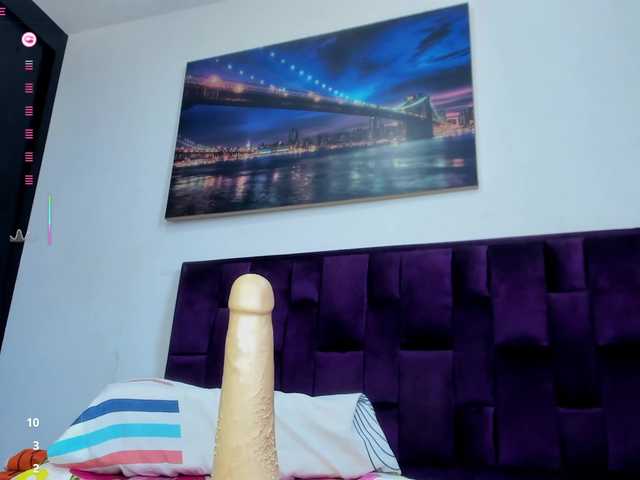 AssParadisse live cam on BongaCams