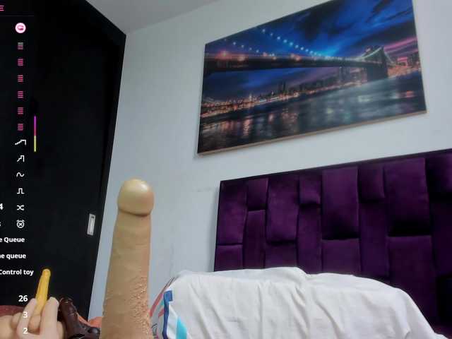 AssParadisse live cam on BongaCams