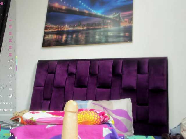 AssParadisse live cam on BongaCams