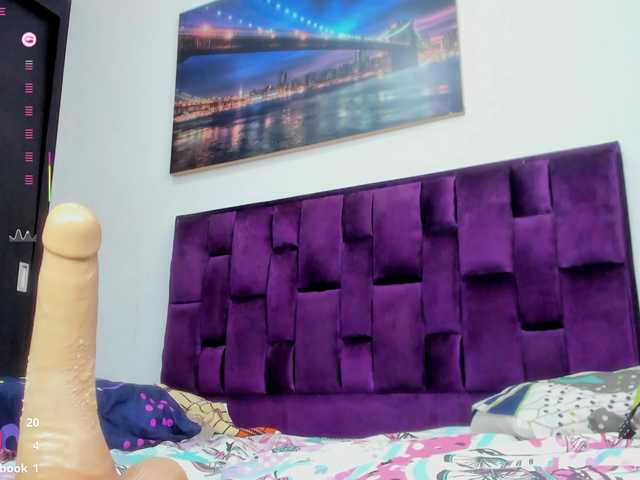 AssParadisse live webcam show