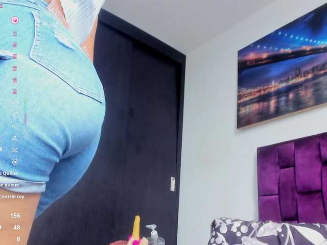 AssParadisse live cam on BongaCams