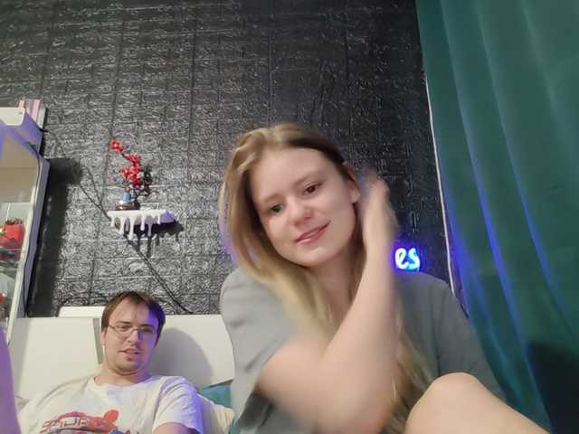 Lois-Alex live cam on BongaCams