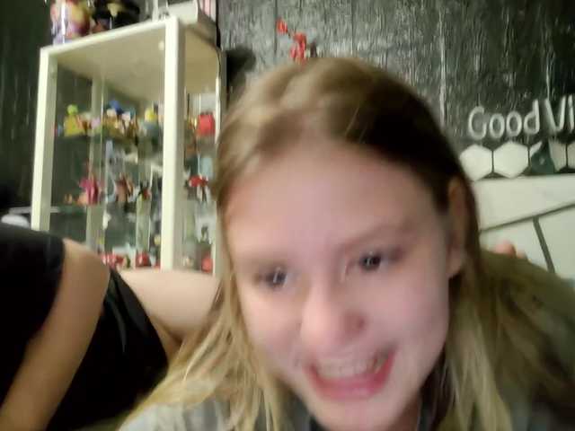 Lois-Alex live cam on BongaCams