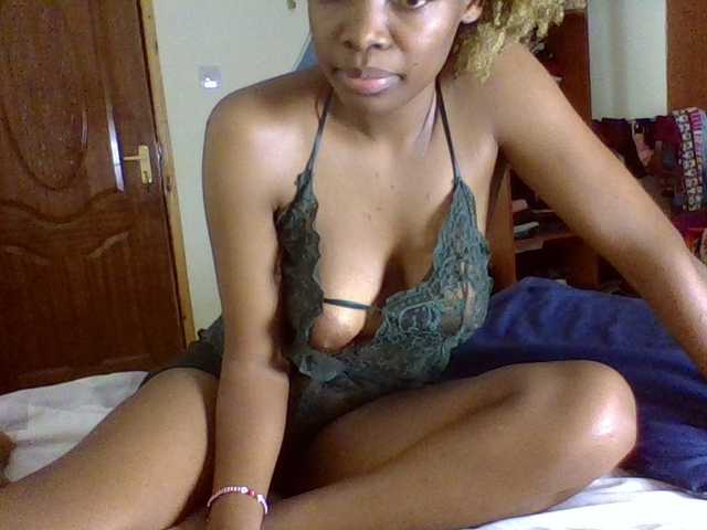 lovergal-01 live cam on BongaCams