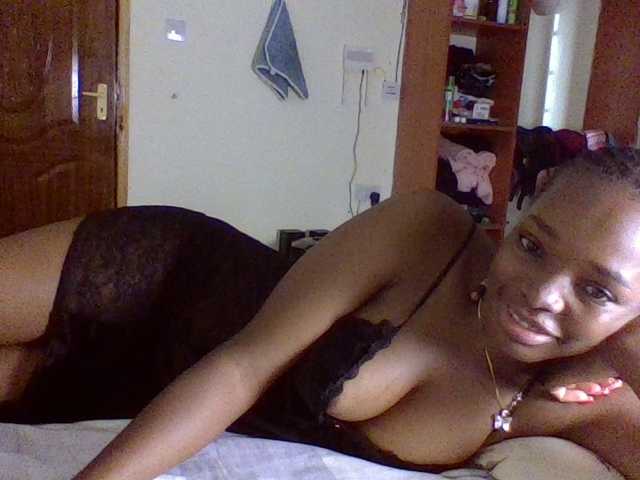 lovergal-01, en directo ahora en BongaCams