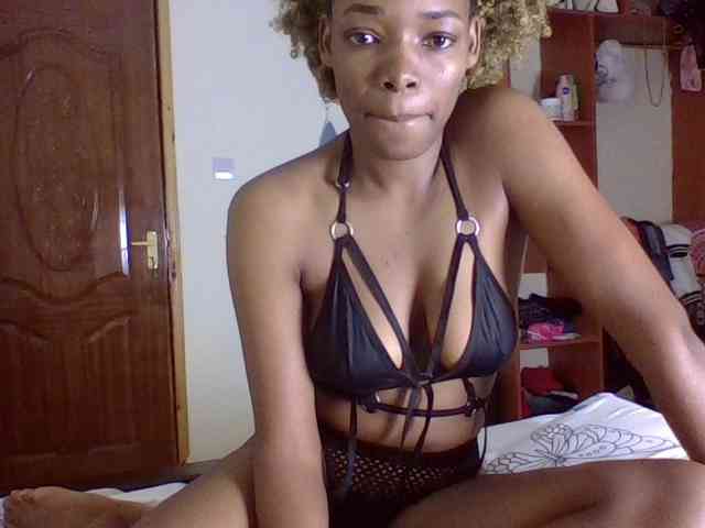 Model: lovergal-01