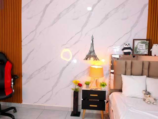 kittyscoot live cam on BongaCams