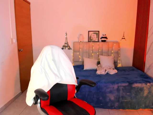 kittyscoot live webcam show